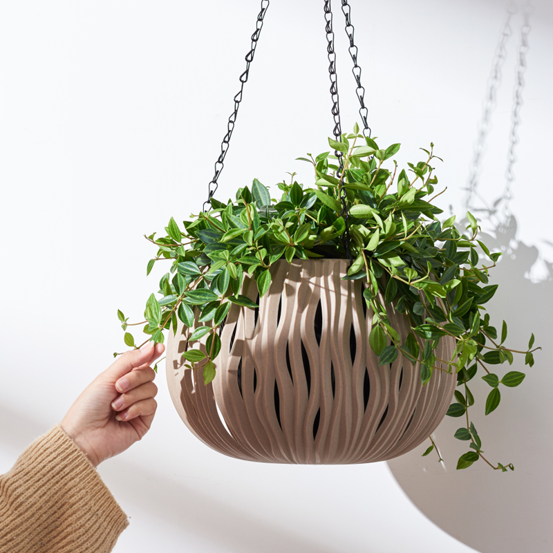 吊り下げ鉢、プラスチック製の個性的な形、籐編みの吊り下げバス - Spider Plant Hanging のレビューと価格